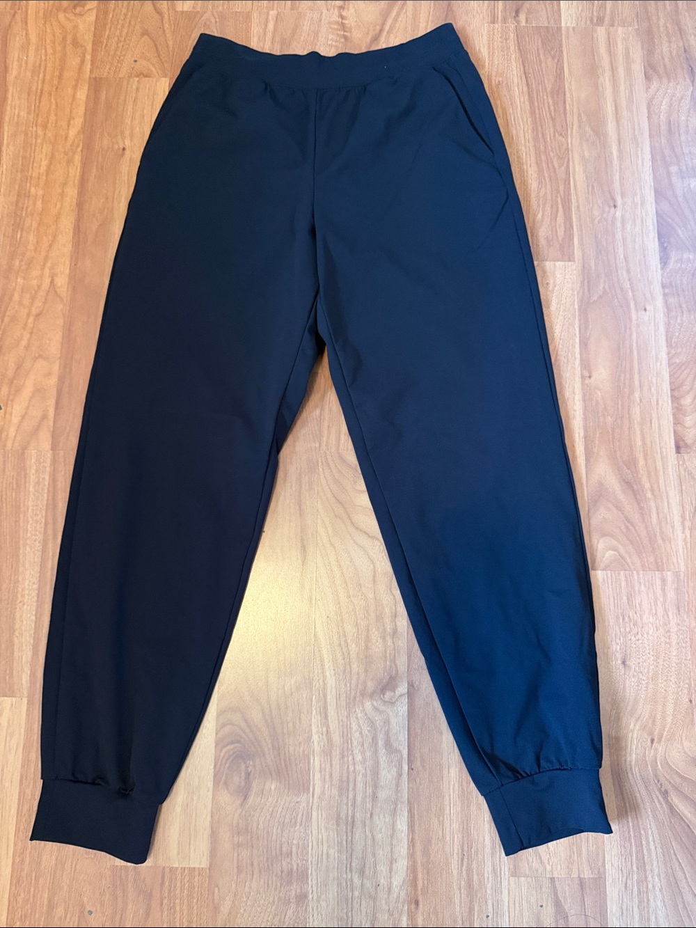 Womans Uniqlo Black Jogger Pants - Comfortable Everyday Style